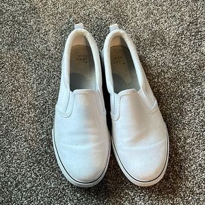 white casual shoes